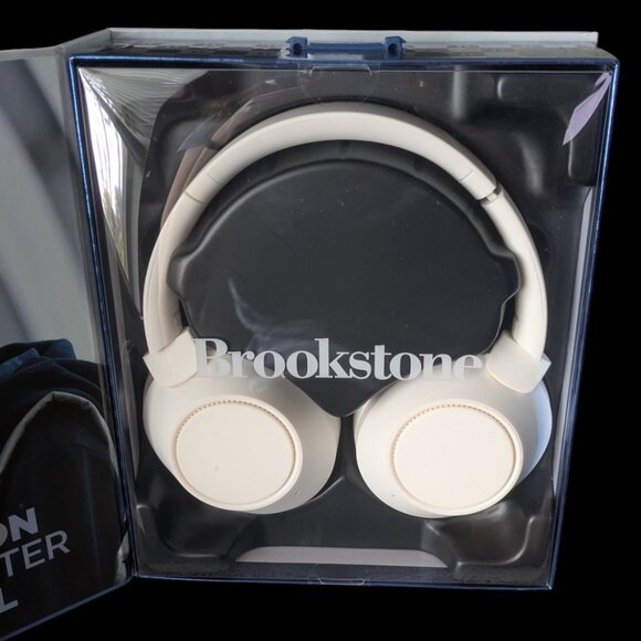 Brookstone Sonic Seclude Active Noise-Cancelling Wireless Headphones White New - Picture 3 of 6